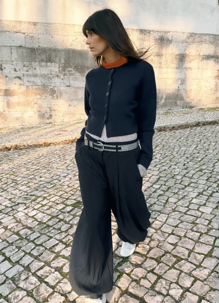 White Sneakers Outfit Idea White Sneakers Outfit Idea — Fall Outfit Trends 2026