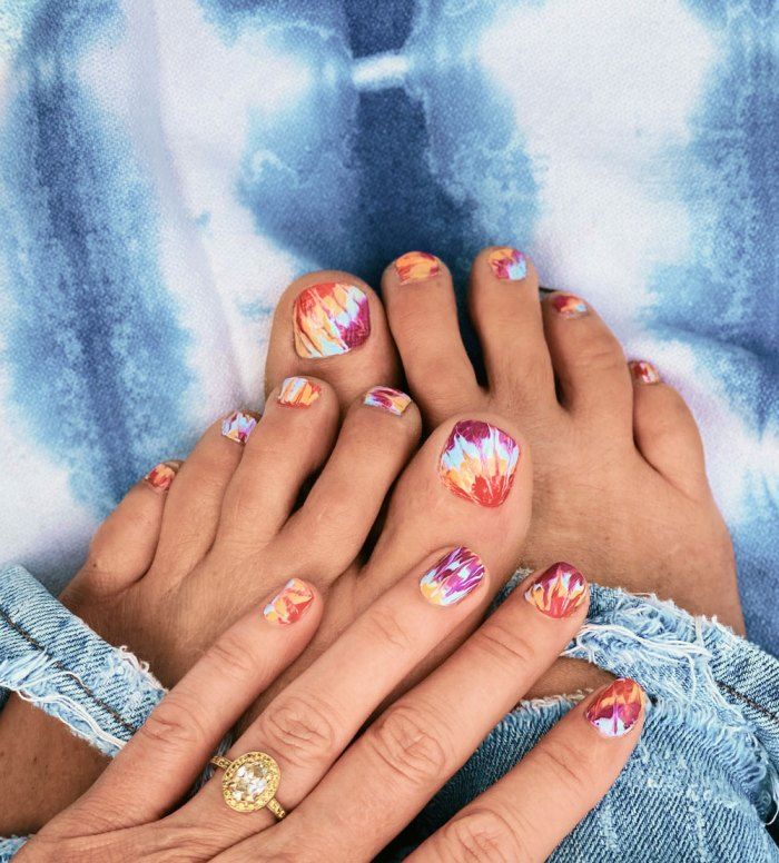 Tie-Dye Pattern On All Toenails Visual Idea Tie-Dye Pattern On All Toenails Visual Idea — Simple Toe Nails 2027