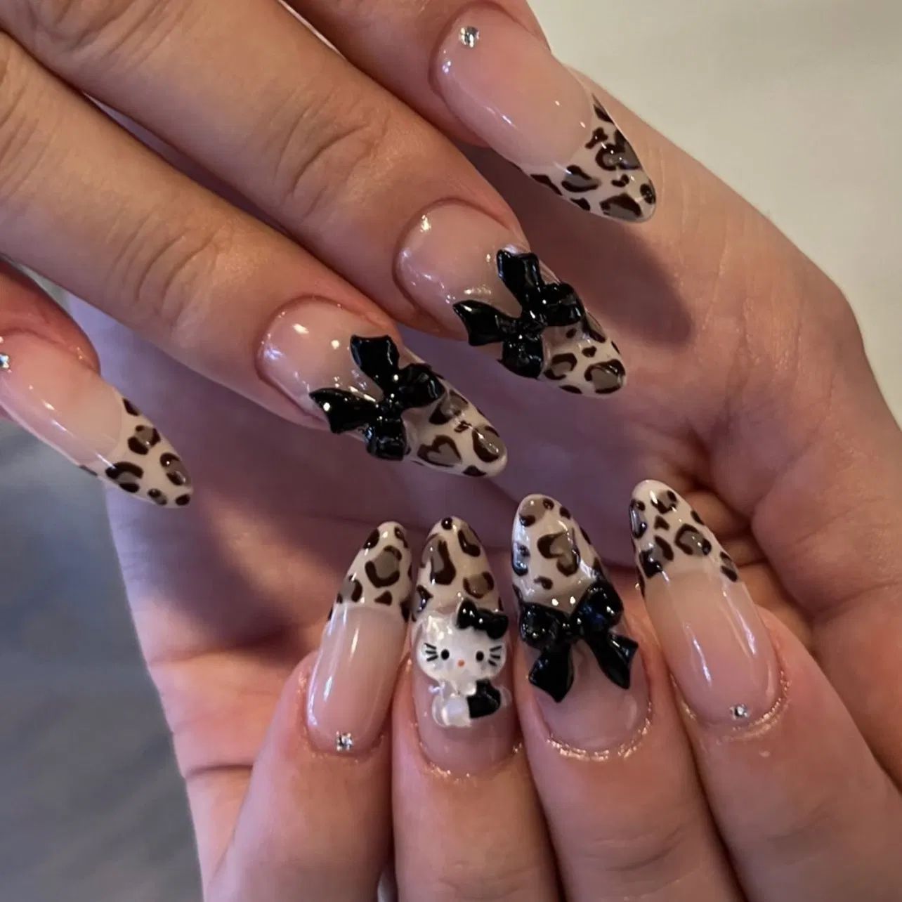 Casual Visual Idea Casual Visual Idea — French Hello Kitty Nails 2027