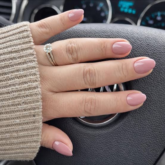 Muted Mauve-Brown Glossy Short Squares Muted Mauve-Brown Glossy Short Squares — Neutral Nails 2027
