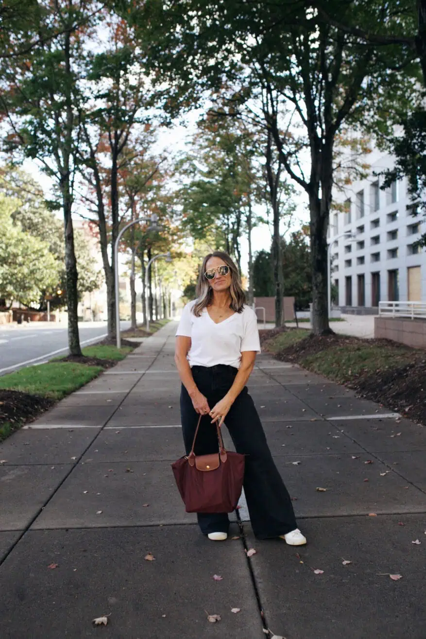 Relaxed Weekend: Black Jeans with White Tee and Bold Tote Relaxed Weekend: Black Jeans with White Tee and Bold Tote — Black Jeans Outfits 2027