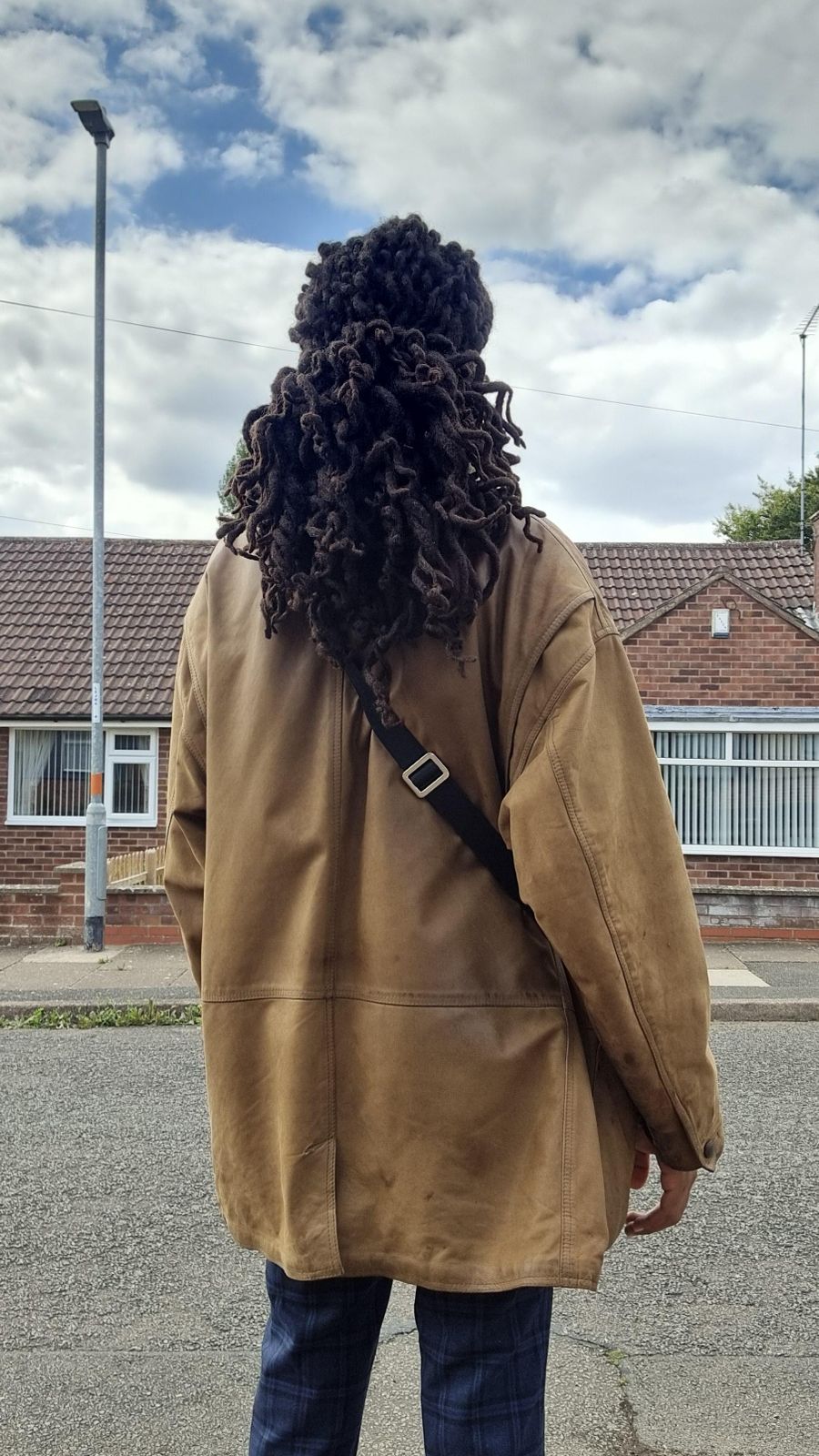 Middle Visual Idea Middle Visual Idea — Curls Locs 2027