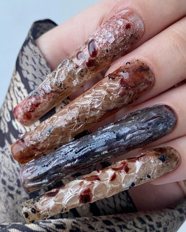 Everyday Chic Visual Idea Everyday Chic Visual Idea — Snake Print Nails 2027