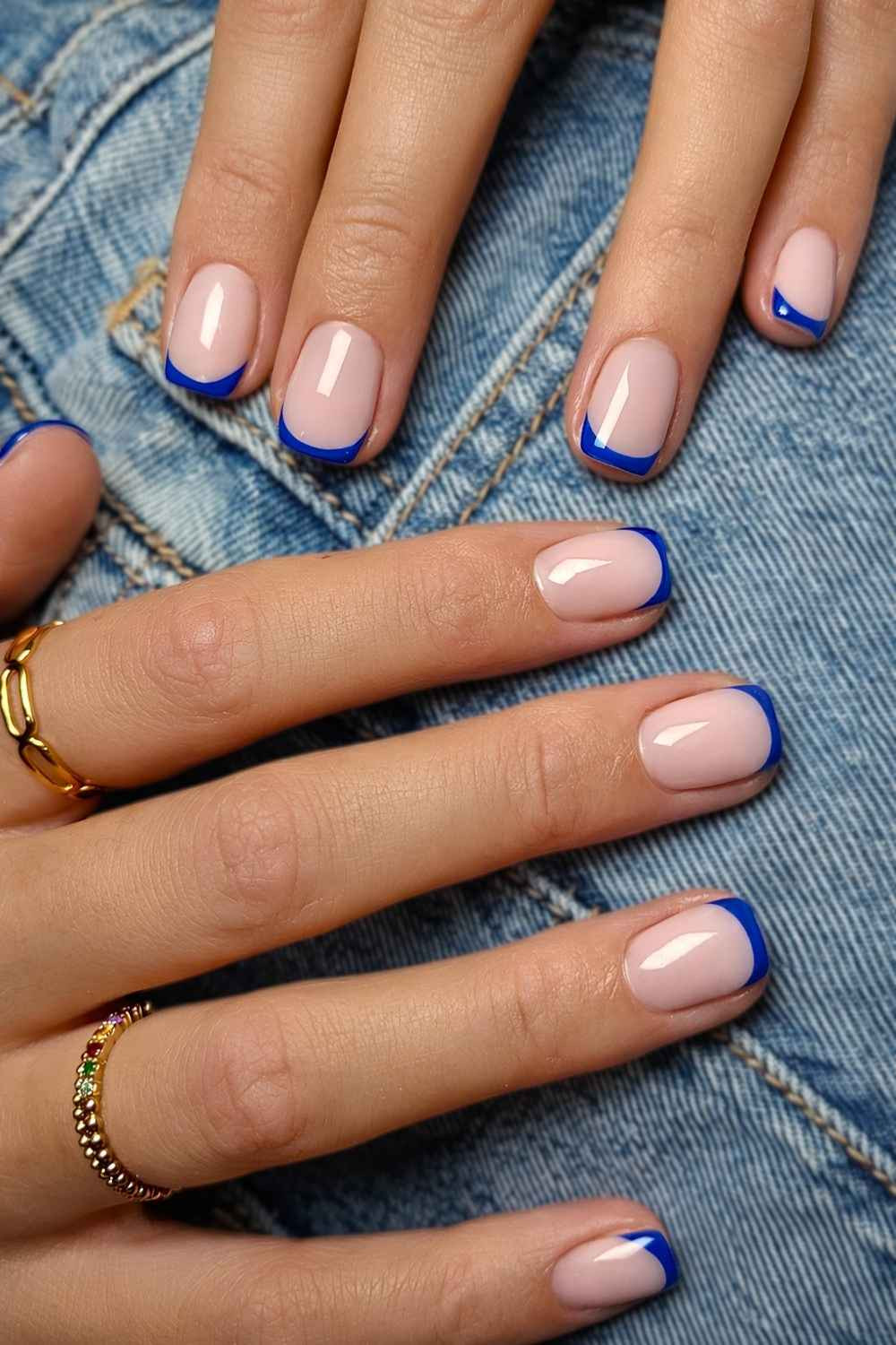 Visual Idea Visual Idea — Short Micro French Tip Nails 2027