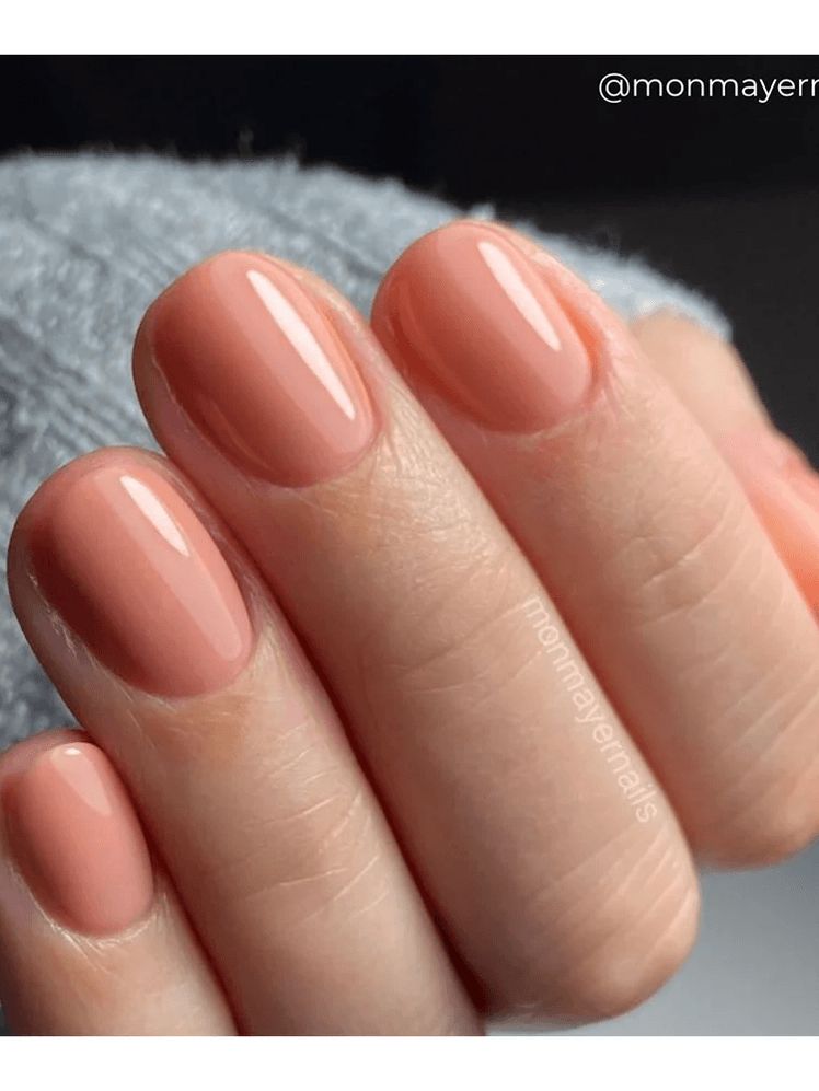 Medium Peachy-Pink Glossy Short Oval Nails Medium Peachy-Pink Glossy Short Oval Nails — Nude Nails 2027 for Mature Hands
