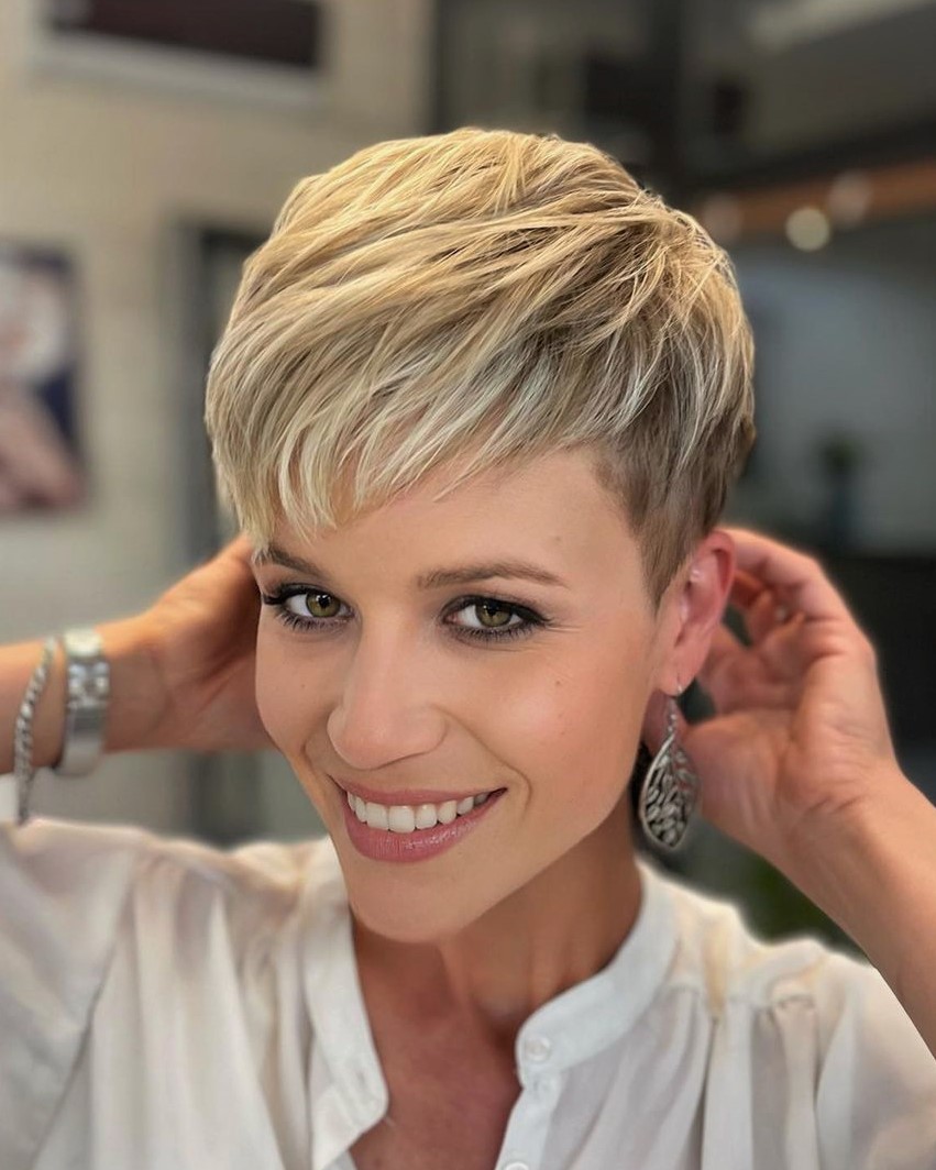 Golden Blonde With Subtle Highlights Visual Idea Golden Blonde With Subtle Highlights Visual Idea — Blonde Pixie 2027