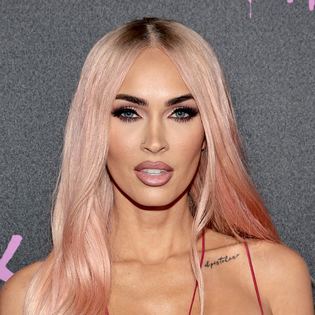 Visual Idea Visual Idea — Blonde 2027 with Pink Hair