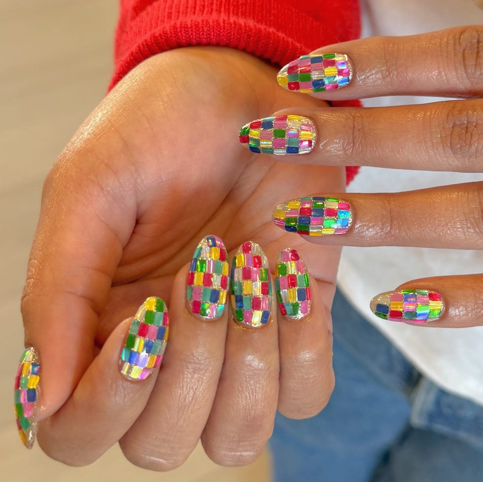 Iridescent Mosaic Checkered Short Oval Nails Iridescent Mosaic Checkered Short Oval Nails — Rainbow Checkered Nails 2027