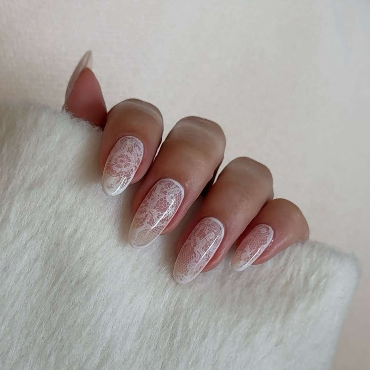 Sheer Nude Lace Stamping Oval Nails Sheer Nude Lace Stamping Oval Nails — White Stamping Nails 2027