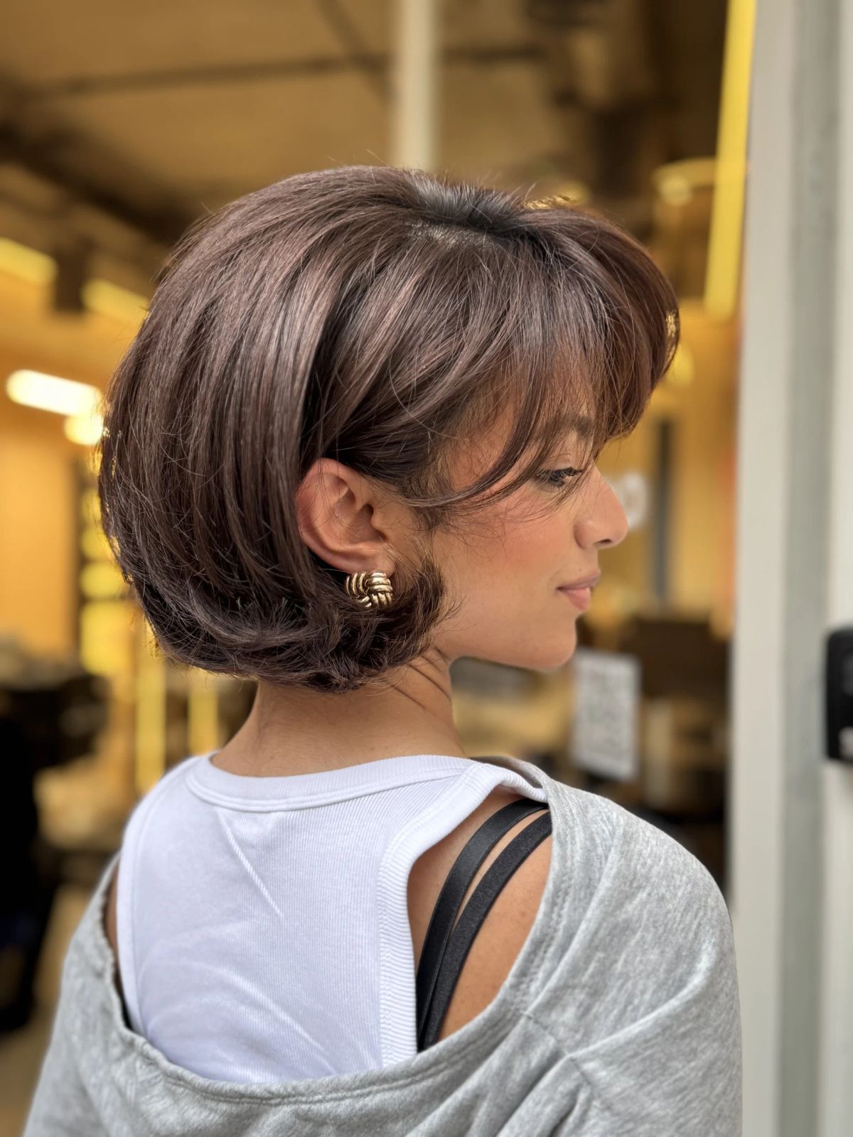 Chin Visual Idea Chin Visual Idea — Subtle Layered Haircut 2027