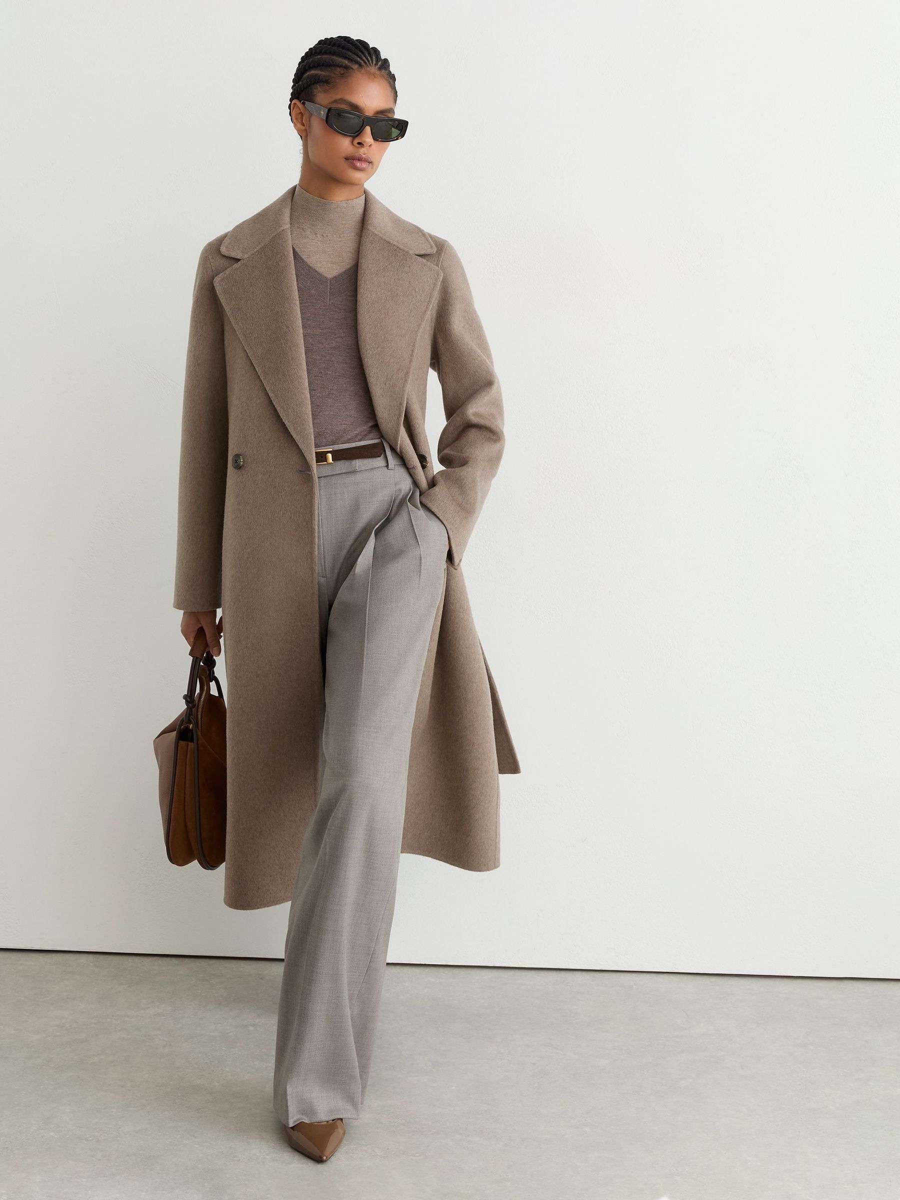 Beige Long Coat with Wide-Leg Trousers for Polished Casual Beige Long Coat with Wide-Leg Trousers for Polished Casual — Winter Outfits 2027 with Long Coat