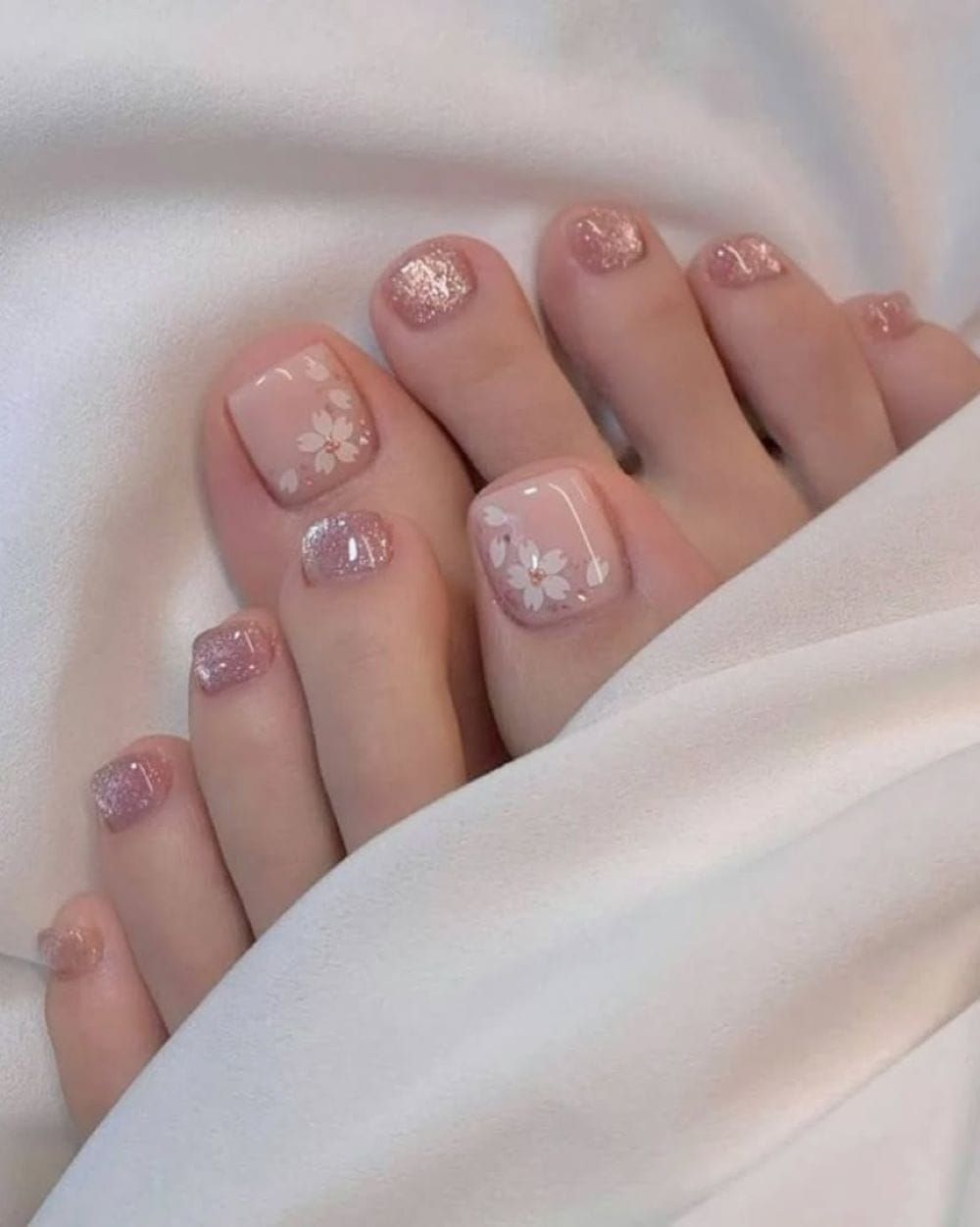 Light Pink Toes With Floral Decals and Glitter Light Pink Toes With Floral Decals and Glitter — Light Pink Toe Nails 2027