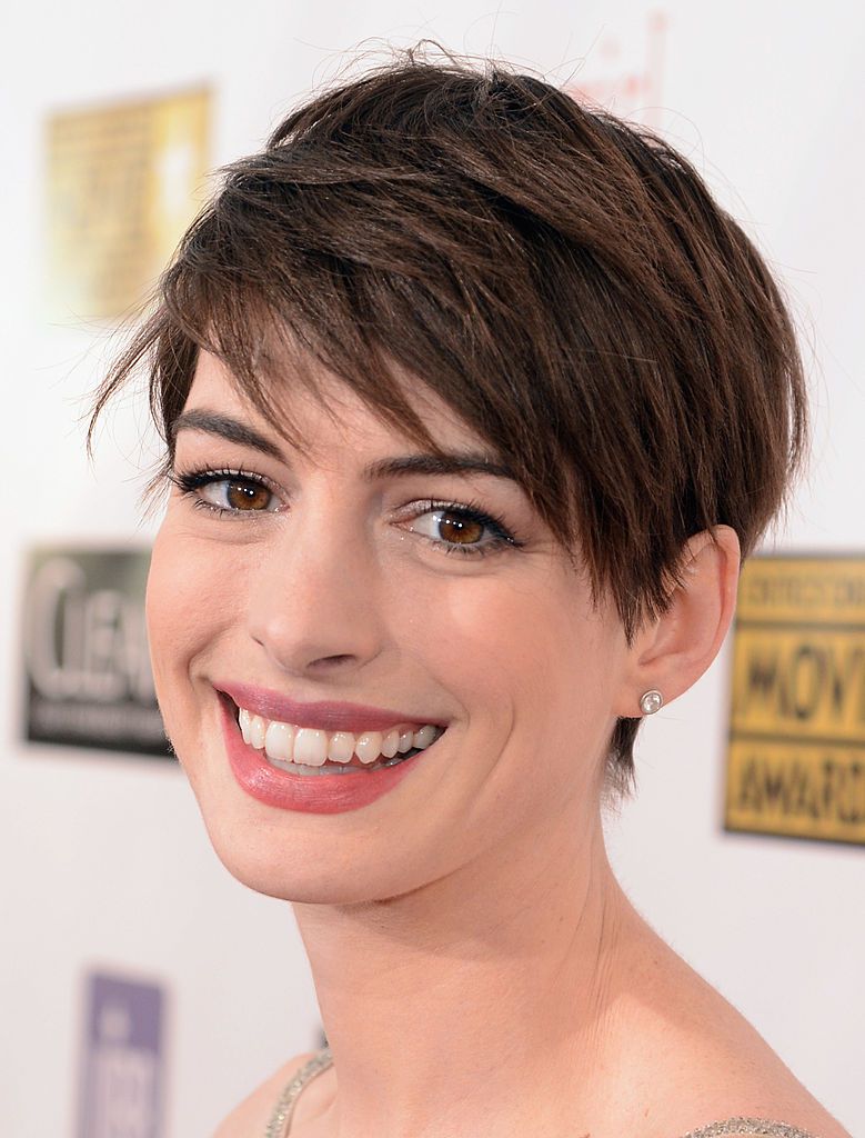 Textured Dark Brown Pixie With Side Part — The Hair Is Fine And Straight Textured Dark Brown Pixie With Side Part — The Hair Is Fine And Straight — Dark Brown Hair 2027