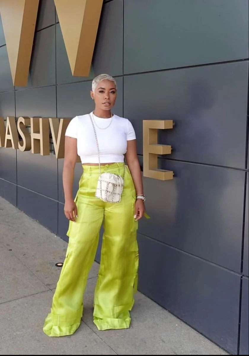 Satin Cargo Pants with Blazer for a Chic and Modern Brunch Satin Cargo Pants with Blazer for a Chic and Modern Brunch — Brunch Outfits 2027