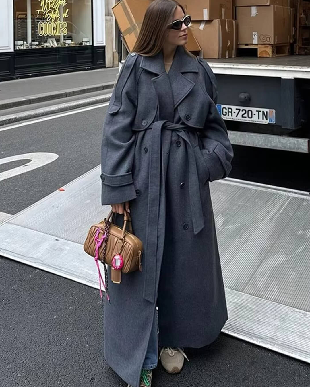 Charcoal Maxi Coat: Elevated Cold-Weather Layering Charcoal Maxi Coat: Elevated Cold-Weather Layering — Charcoal Outfits 2027