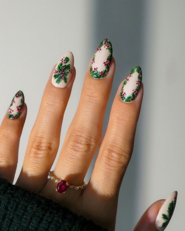 Long Almond Full Holly Wreath Design Long Almond Full Holly Wreath Design — Holly Nails 2027