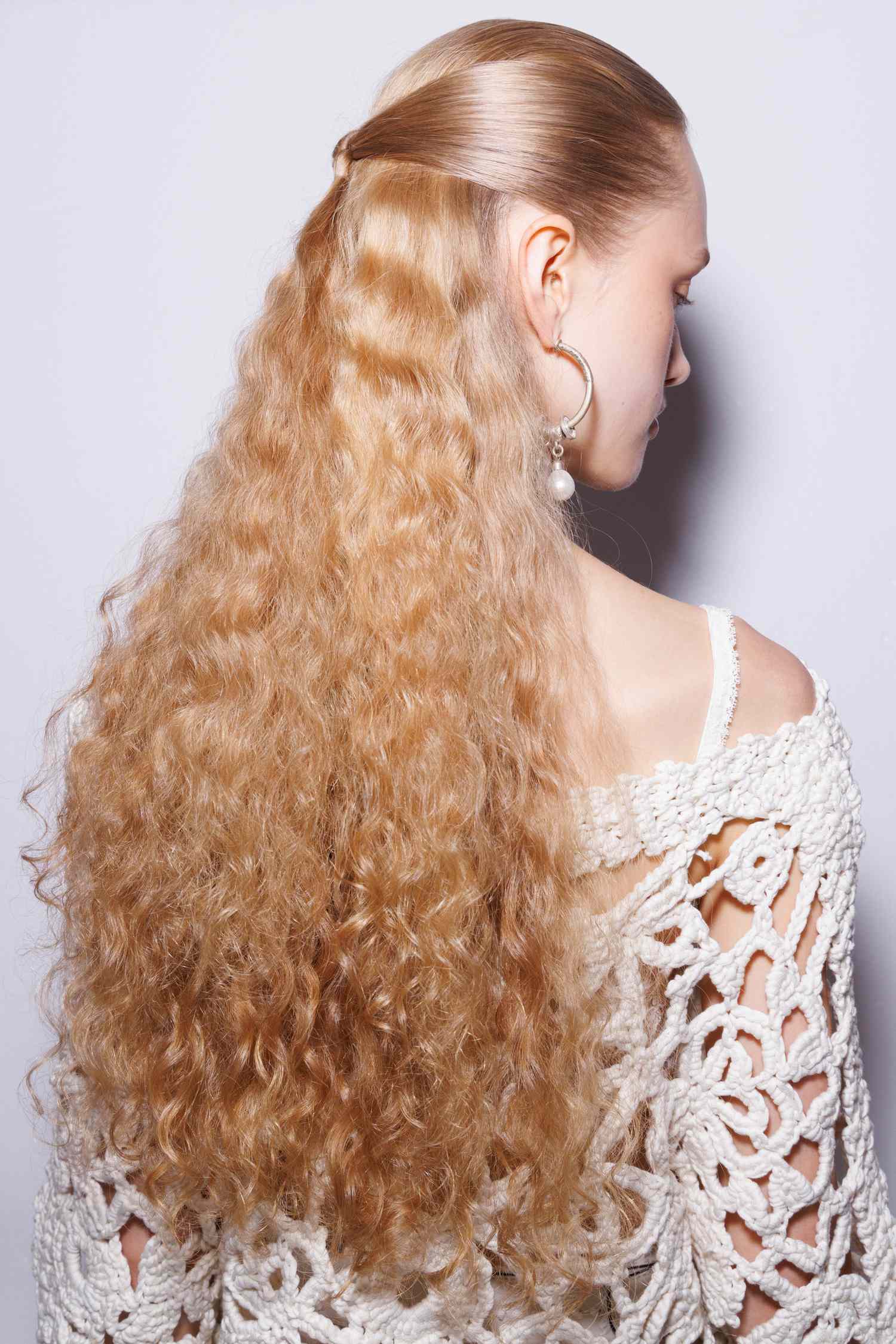 Blonde Curly Half-Up Style Blonde Curly Half-Up Style — Glazed Hair 2027