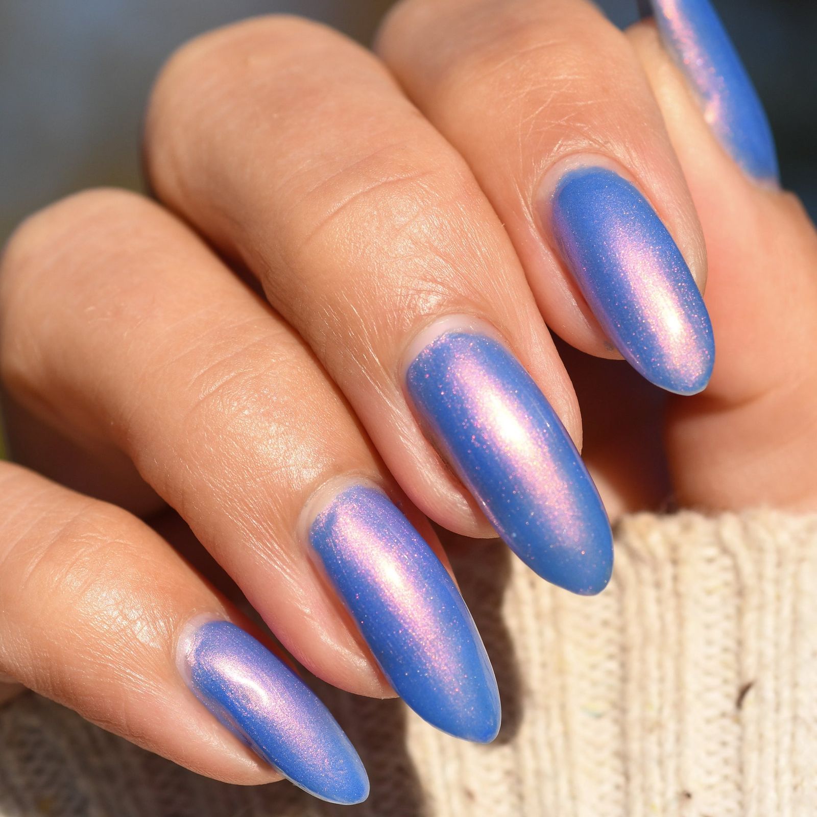 Copper Shimmer Periwinkle Oval Nails Copper Shimmer Periwinkle Oval Nails — Periwinkle Nails 2027