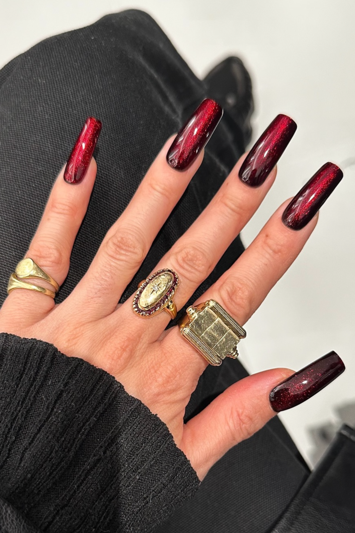 Magnetic Cat-Eye Deep Red Long Coffins Magnetic Cat-Eye Deep Red Long Coffins — Cherry Red Nails 2027