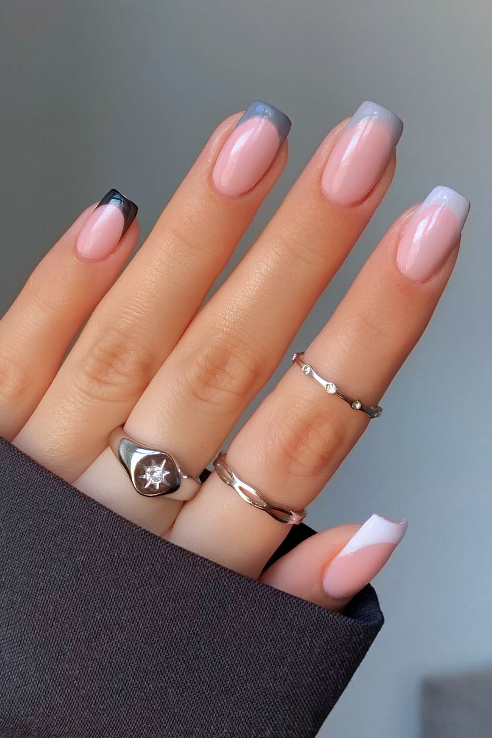 Modern Visual Idea Modern Visual Idea — Colored Micro French Nails 2027