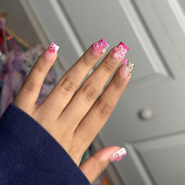 Short Square French Tip 3D Flower Nails Short Square French Tip 3D Flower Nails — Crystal Rhinestone Nails 2027