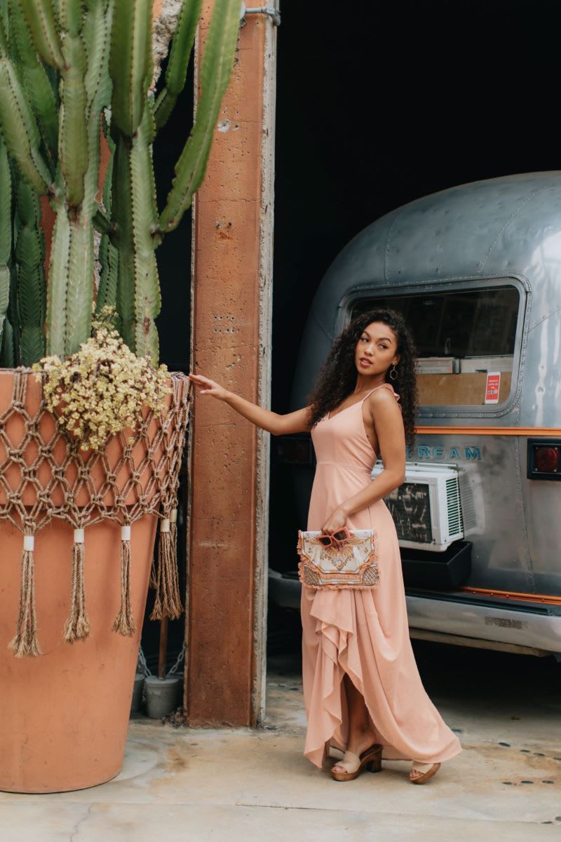 Peach Crepe Maxi Dress for a Rustic Wedding Peach Crepe Maxi Dress for a Rustic Wedding — Wedding Guest Outfits Barn 2027