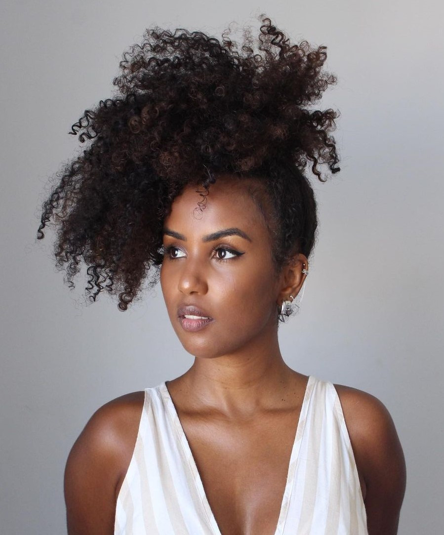 Airy Curly Puff In Dark Brown Airy Curly Puff In Dark Brown — High Puff 2027