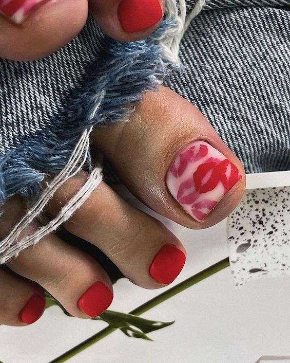Matte Red Toes with Lip Print — Wedding Toe Nails 2027