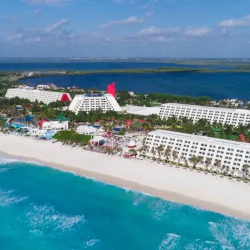 Aerial View of Cancun Beach Resort Complex — Cancun Outfits 2027