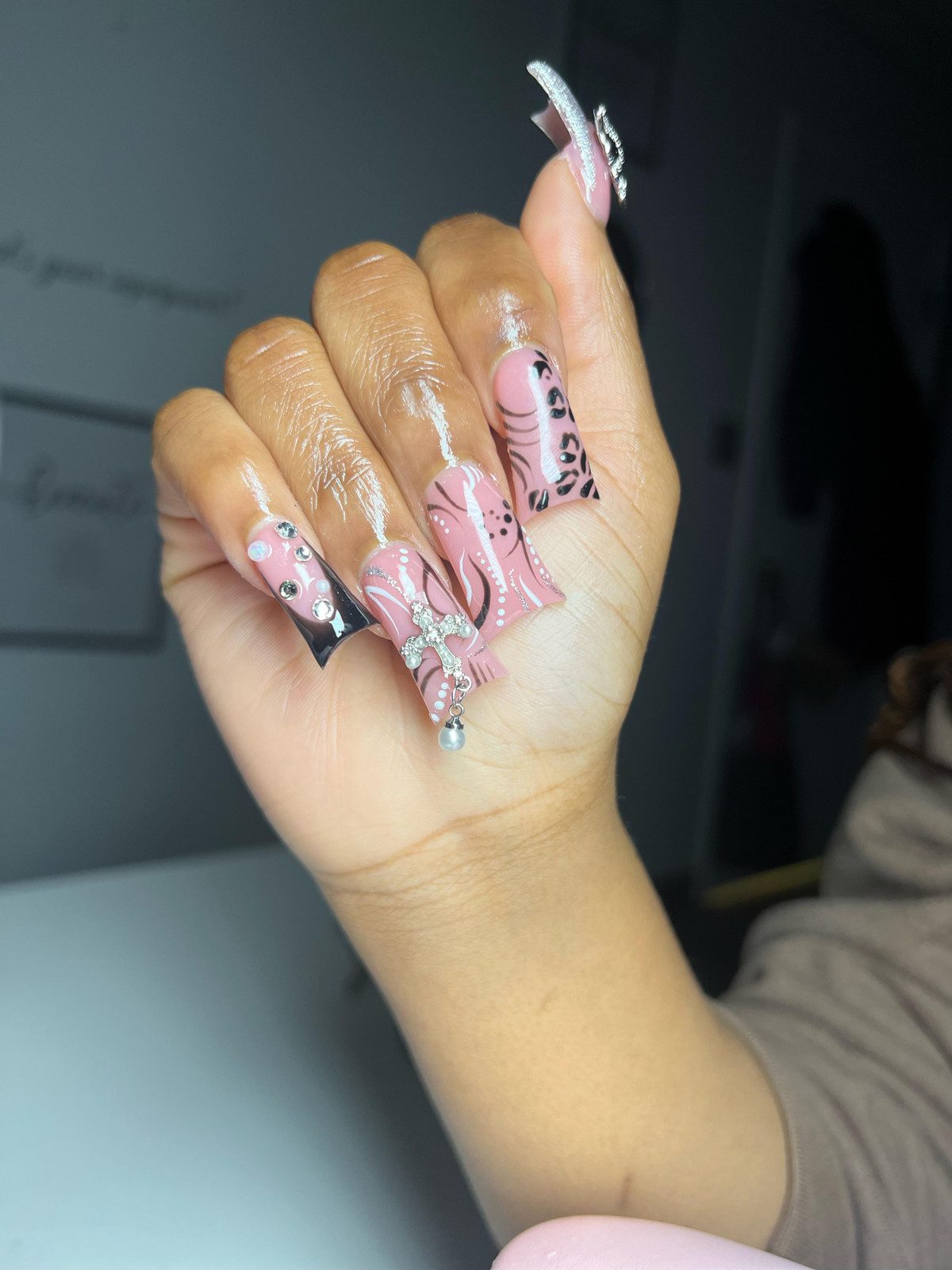 Classic Pink and White Duck Nails Classic Pink and White Duck Nails — Pink Duck Nails 2027