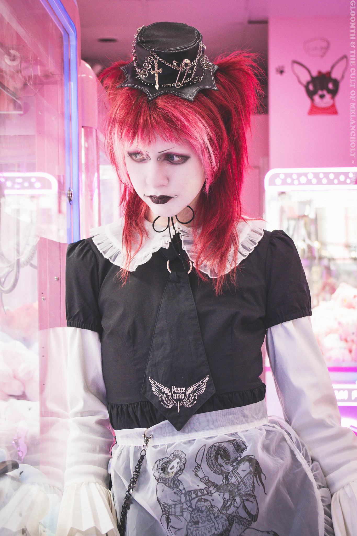 Gothic-Inspired Dress with Apron and Chain Belt Gothic-Inspired Dress with Apron and Chain Belt — Downtown Girl Outfits 2027