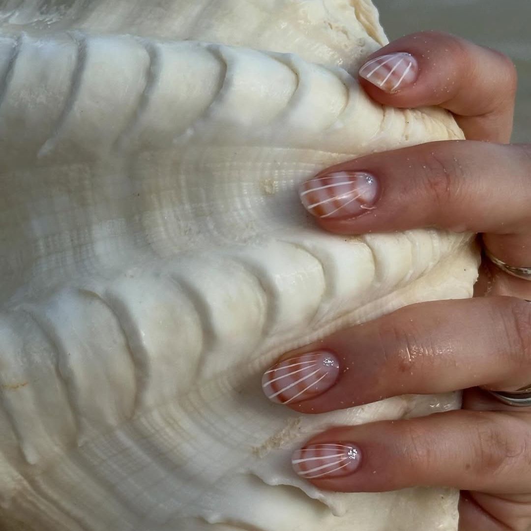 Visible Visual Idea Visible Visual Idea — Short Gel Nails 2027