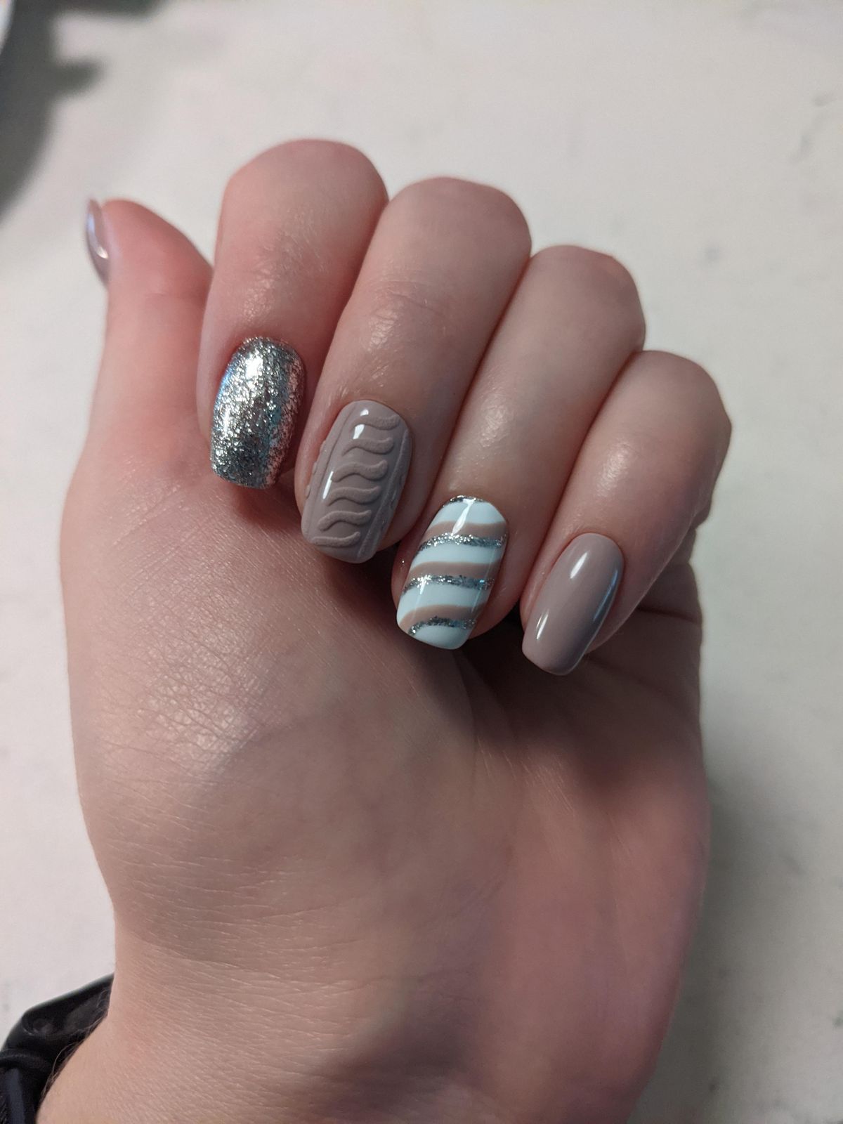 Matte Glitter Glossy Taupe Glitter Cable Knit Square Nails Matte Glitter Glossy Taupe Glitter Cable Knit Square Nails — Sweater Weather Nails 2027