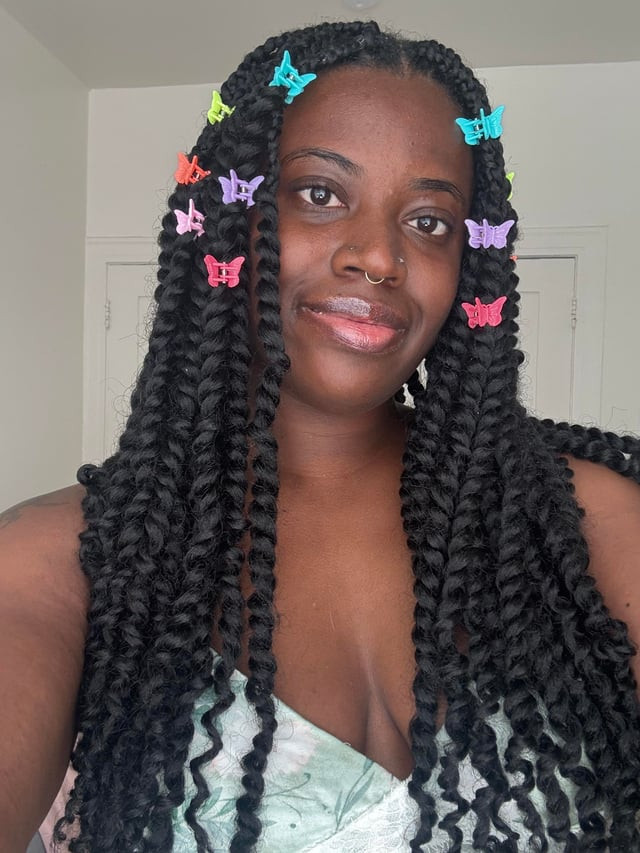 Visual Idea — A Front View Of Black Visual Idea — A Front View Of Black — Butterfly Hair Clip Hairstyles 2027