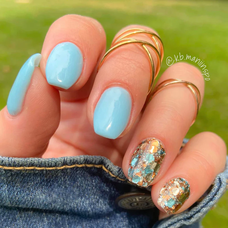 Sky Blue With Glitter Accents — Summer Dip Nails 2027