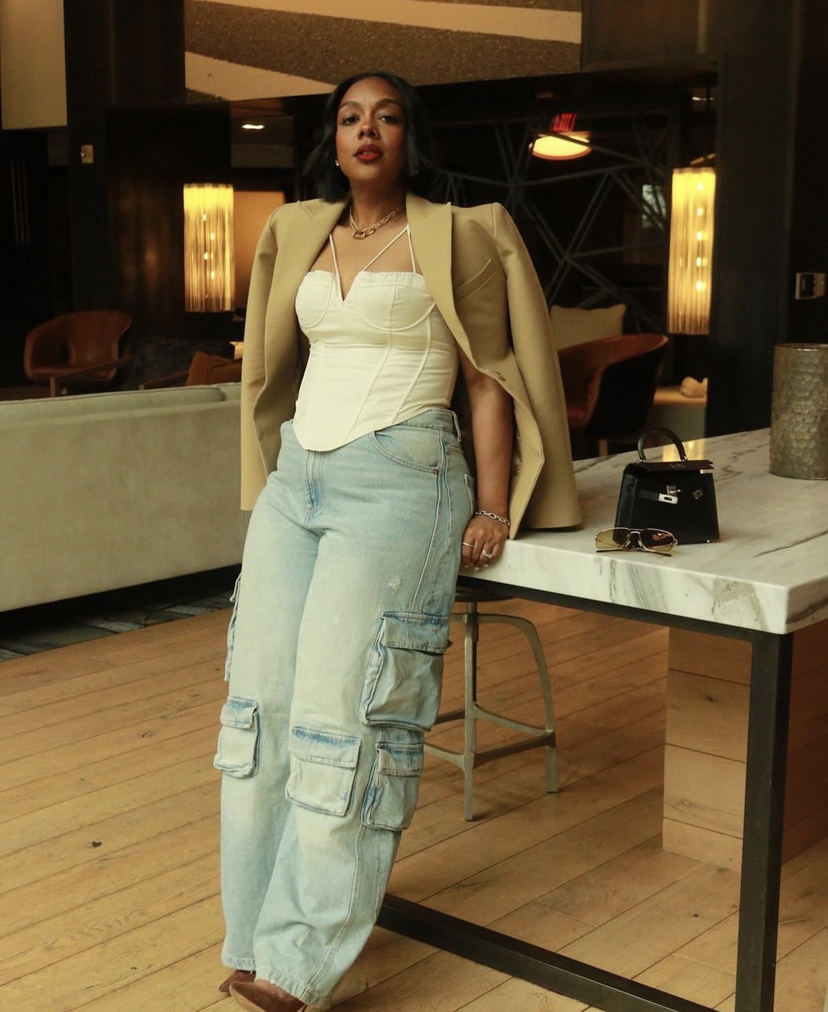 Light Wash Denim Cargo Pants with a Blazer and Loafers Light Wash Denim Cargo Pants with a Blazer and Loafers — Cargo Pants Outfits 2027