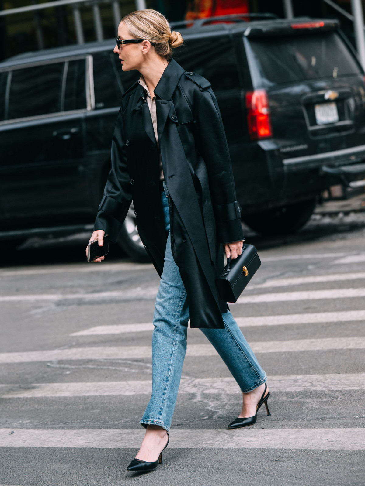 Black Satin Trench Coat for Sleek Spring Evenings Black Satin Trench Coat for Sleek Spring Evenings — Chilly Spring Outfits 2027