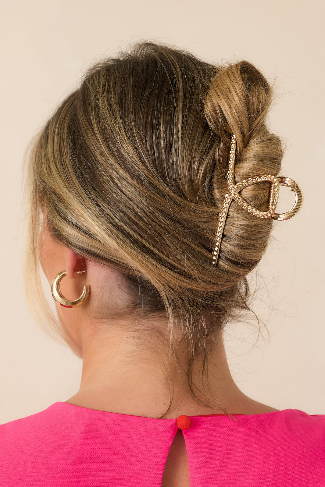 Ornate Gold Clip Twisted Updo Ornate Gold Clip Twisted Updo — Claw Clip Twist Hairstyles 2027