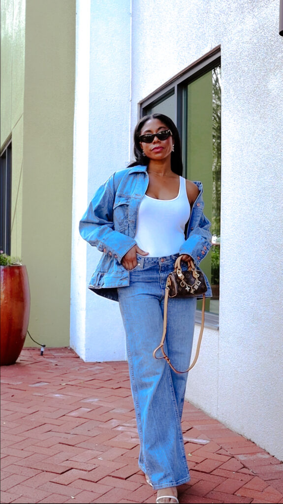 Oversized Denim Jacket for Casual Day Out Oversized Denim Jacket for Casual Day Out — Winter Blue Outfits 2027