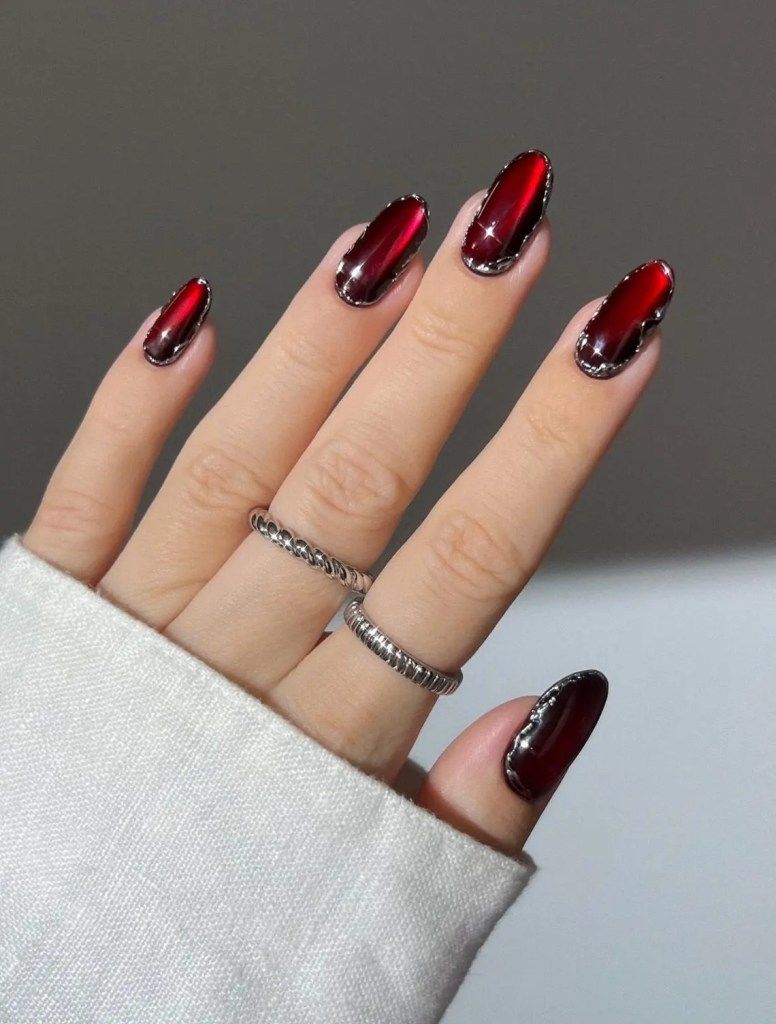 Dark Red Cat-Eye with Black French Tips and Glitter Dark Red Cat-Eye with Black French Tips and Glitter — Red and Black Nails 2027