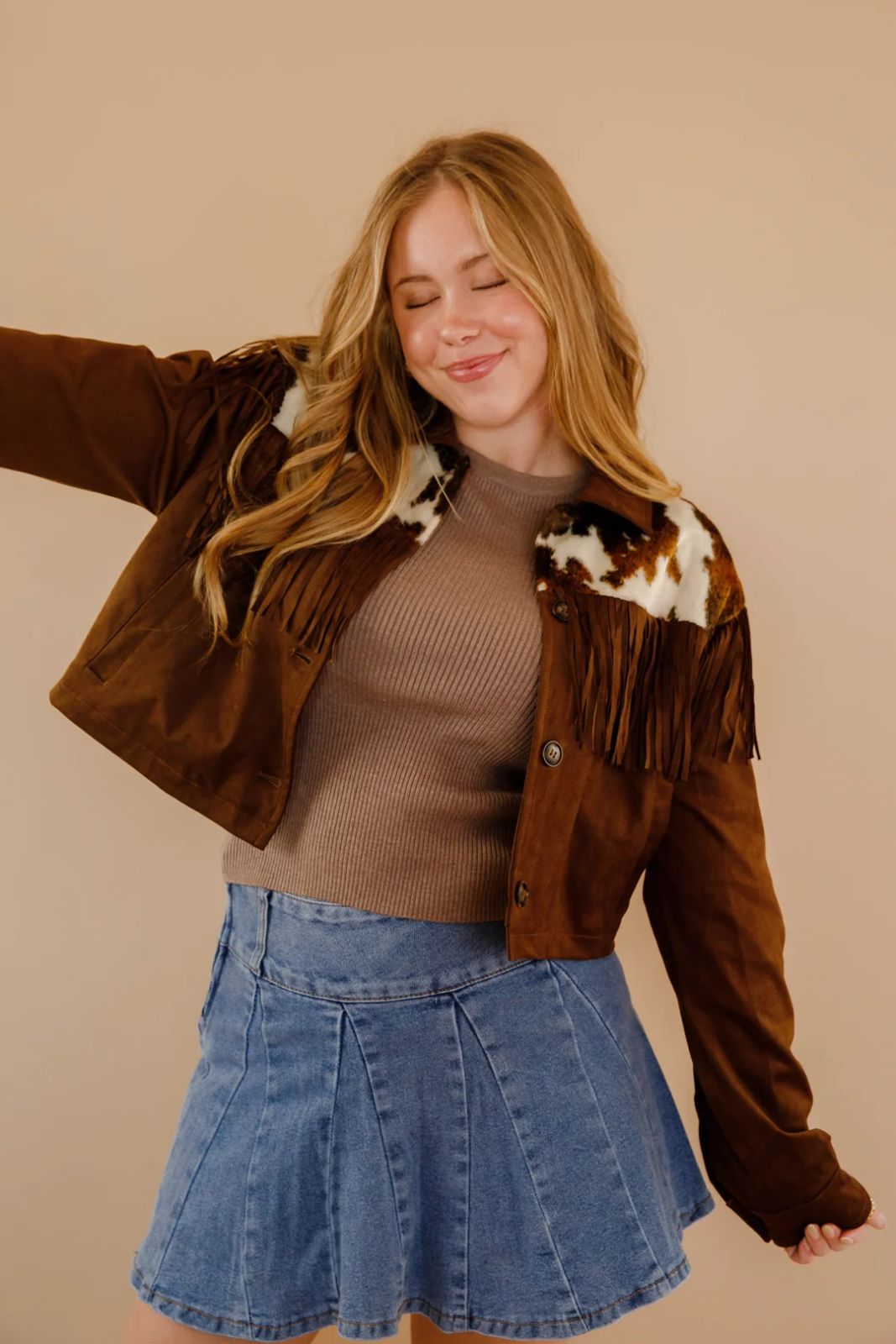 Unique Texture: Suede and Cowhide Fringe Jacket with Denim Mini Unique Texture: Suede and Cowhide Fringe Jacket with Denim Mini — Fringe Jacket Outfits 2027