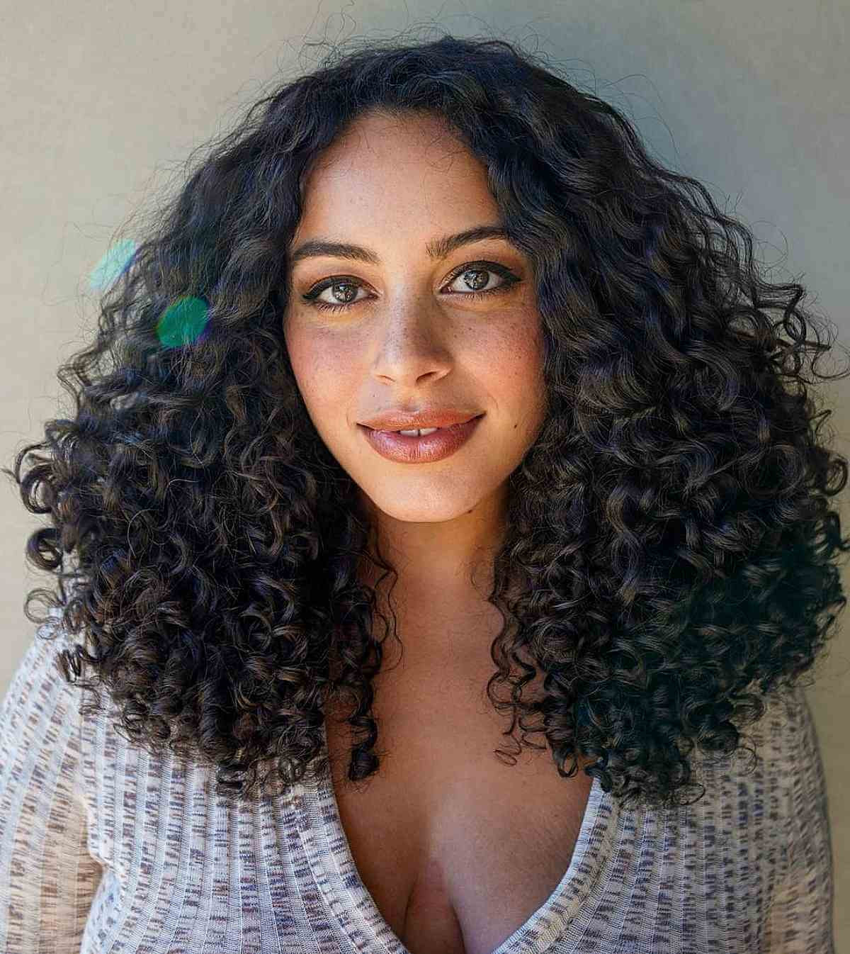 Shoulder-Length Shag With Honey Blonde Shoulder-Length Shag With Honey Blonde — 3A Curly Hairstyles 2027