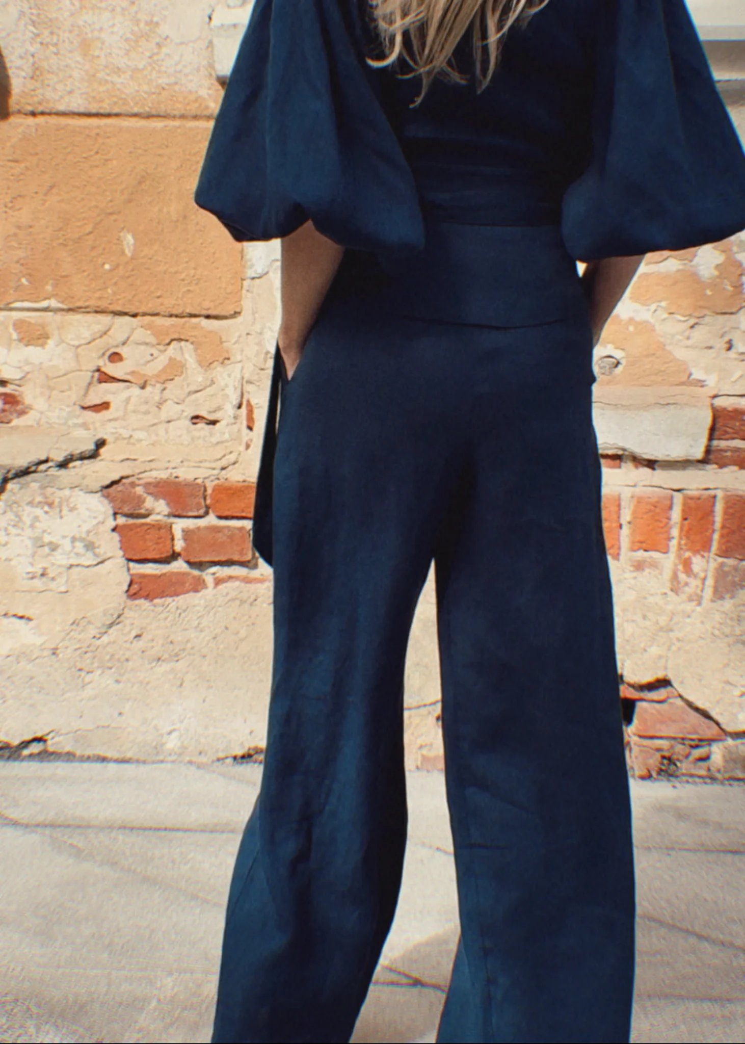 Navy Blue Top Outfit Idea — Navy Blue Linen Pants Outfits 2027