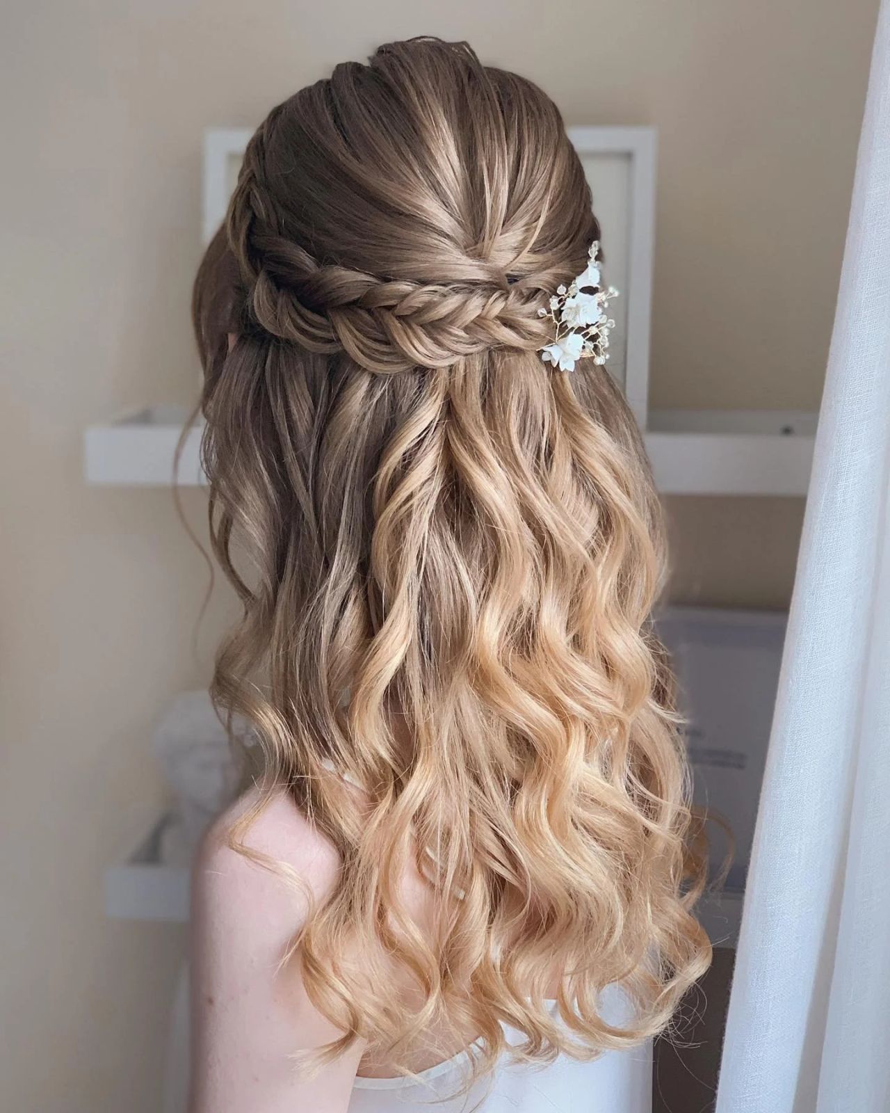 Ash Blonde With Darker Roots Visual Idea Ash Blonde With Darker Roots Visual Idea — Boho Braided Wedding Hair 2027