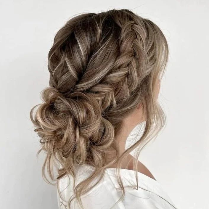 Collarbone Visual Idea Collarbone Visual Idea — Boho Braided Wedding Hair 2027