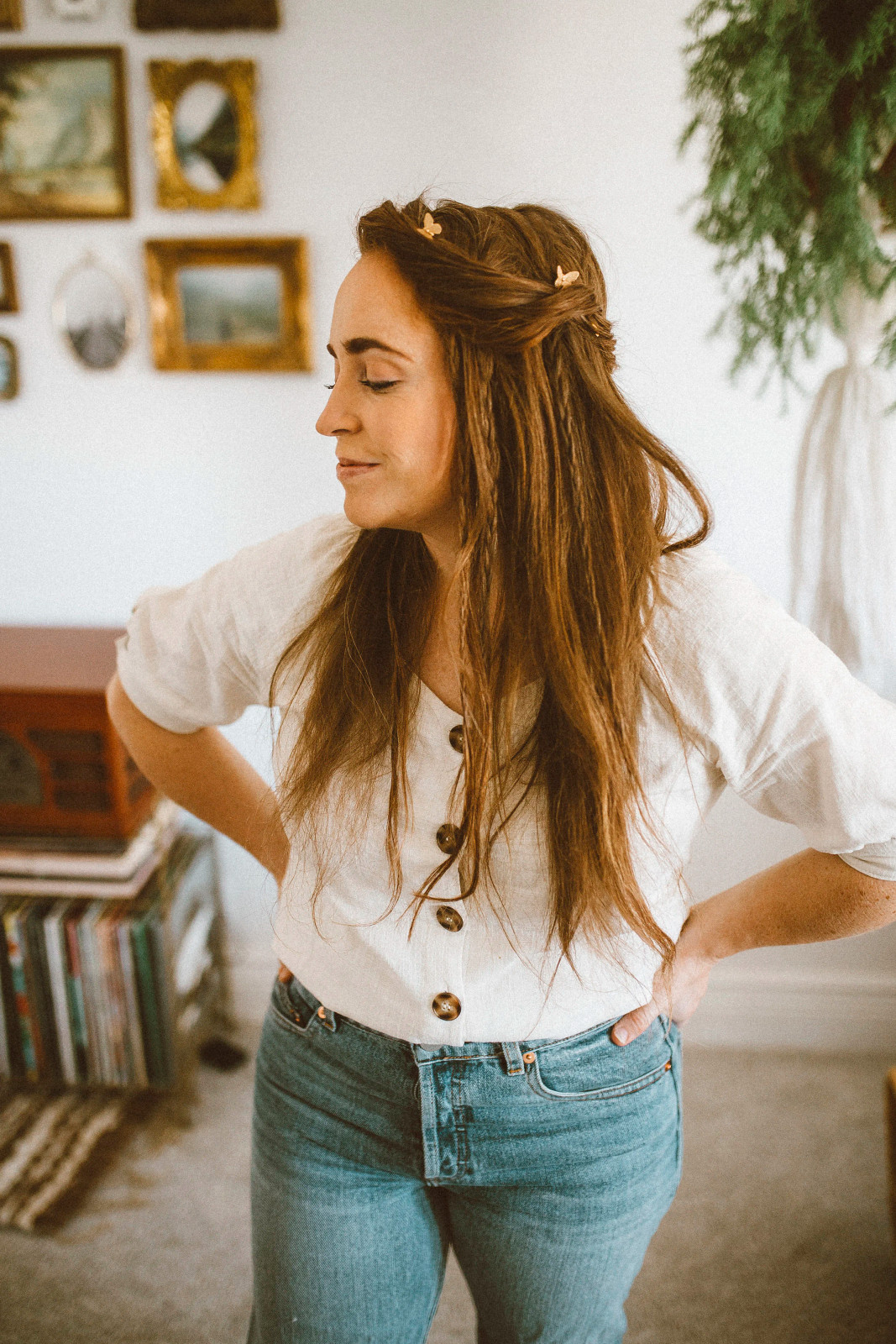 Visual Idea — Light Brown Butterfly Hair Clip Hairstyles 2027