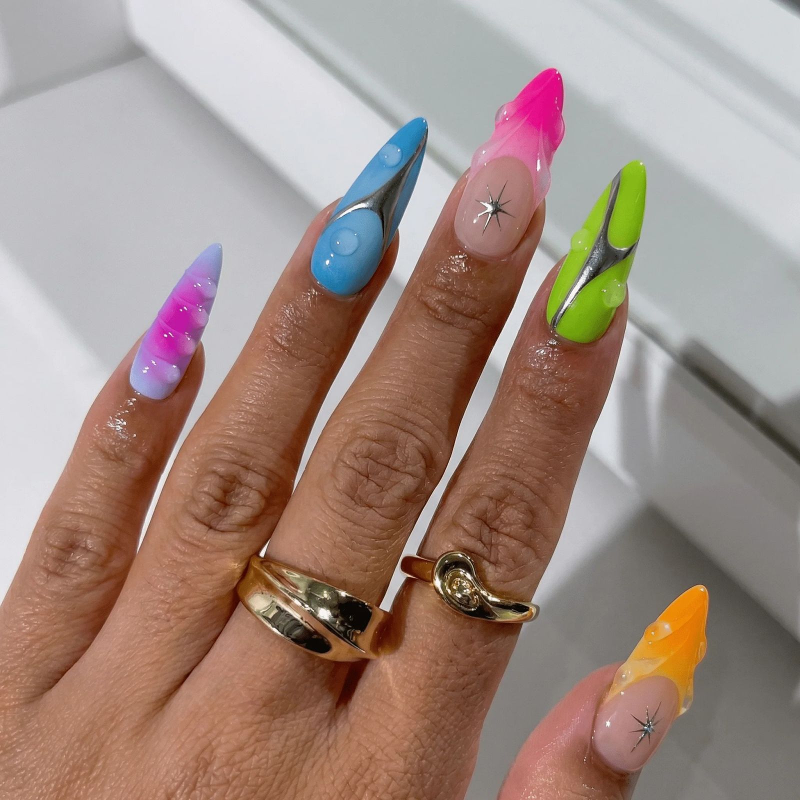 Visual Idea — Blue Neon Stiletto Nails 2027