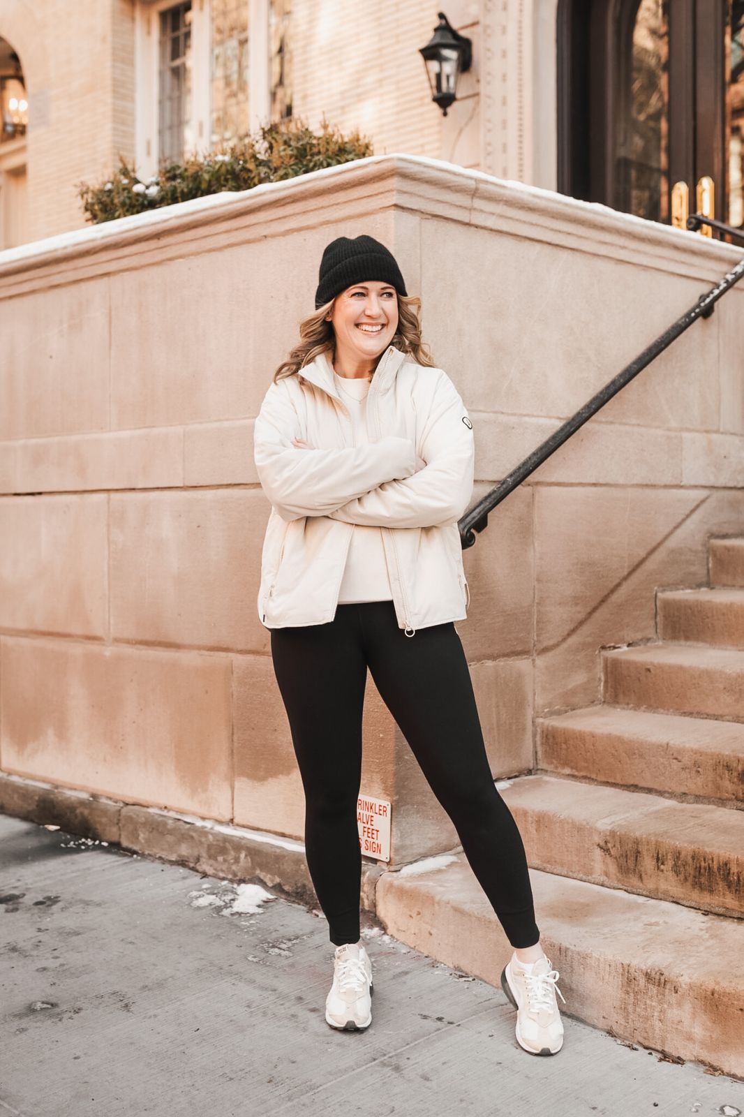 Cream Puffer Jacket and Leggings for a Cozy Casual Look Cream Puffer Jacket and Leggings for a Cozy Casual Look — Winter Outfits Warm Climate 2027