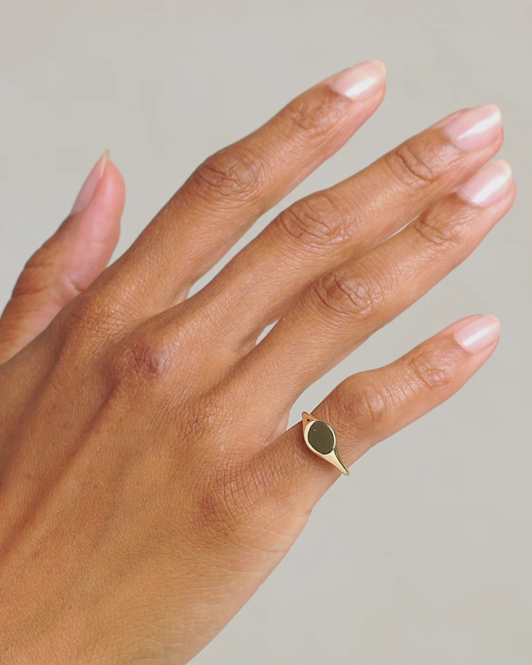 Engravable Oval Signet Ring for Index Finger Engravable Oval Signet Ring for Index Finger — Signet Rings 2027