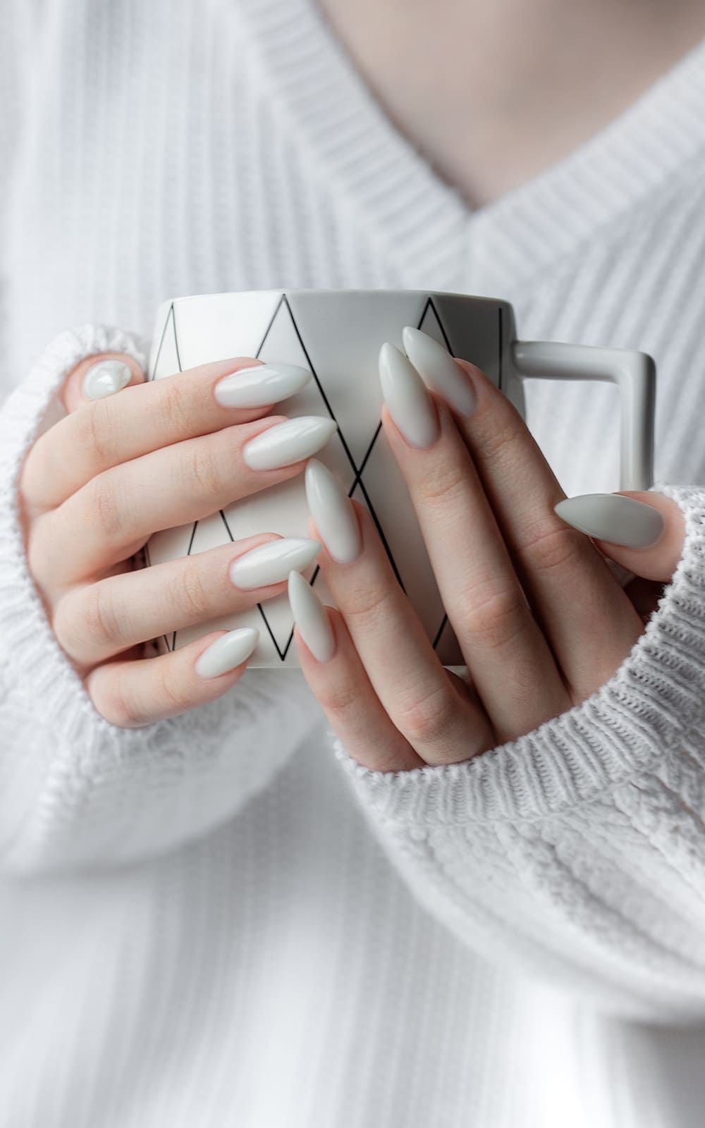 Glossy Visual Idea Glossy Visual Idea — Off White Nails 2027